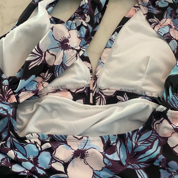 Beach scene womens plus size floral swimsuit XL - Picture 5 of 9